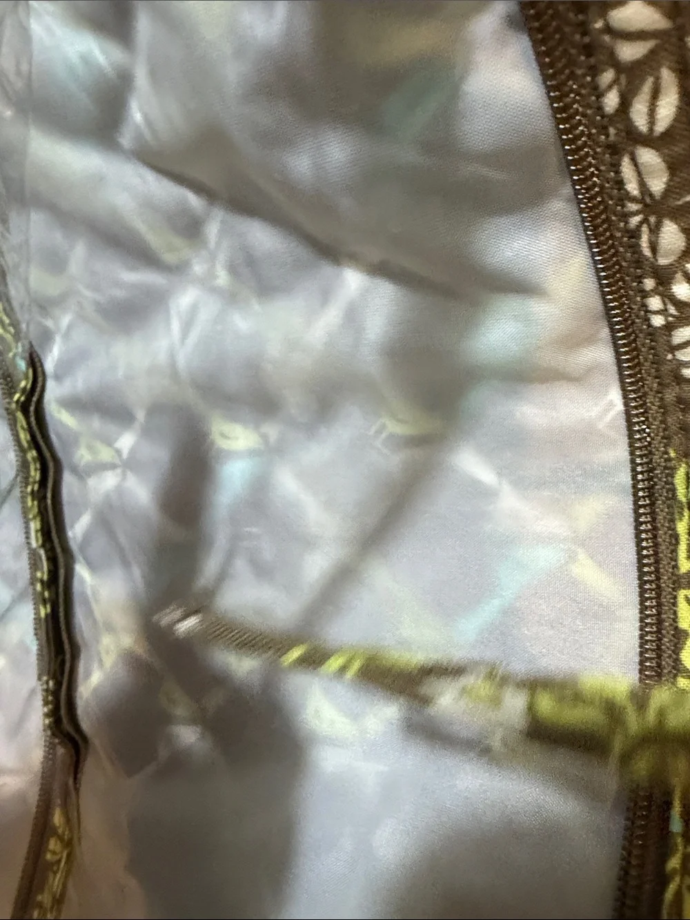 Vera Bradley Sittin' In A Tree Hanging Toiletry Bag Roll Up Travel Organizer